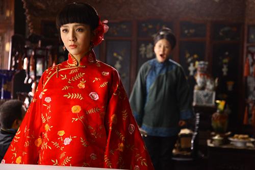 《刀客家族》天津开播 佟丽娅婚后聚少离多