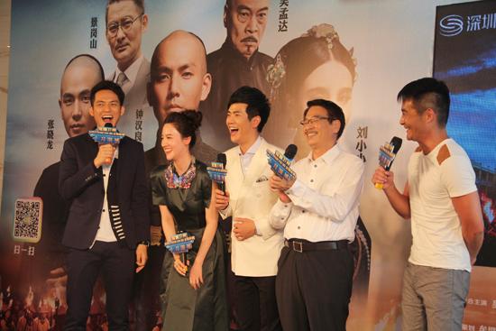 刘小小《十月围城》收视若第一 就穿比基尼