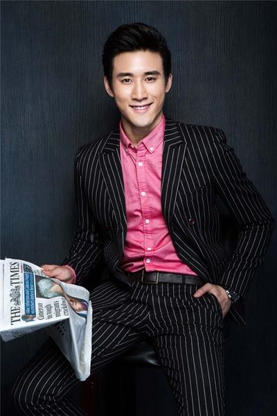 新七小福成员易扬做客请教请教20160206期 现场教咏春拳秀健硕身材