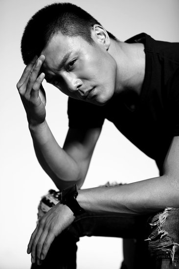 李立《幸福满满》演坏男人 显反派感性与人味