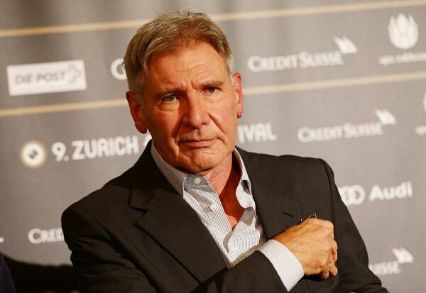 哈里森·福特康复顺利 伤口被曝大如煎饼