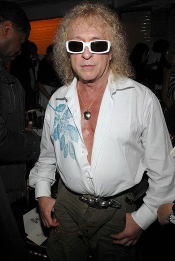 法国66岁男歌星米歇尔·波纳雷夫(michel polnareff)近日老来得子