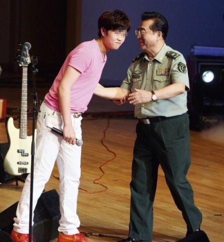 21世纪经济报道韩迅_21世纪经济报道   -韩迅 创作更多的财经短视频精品