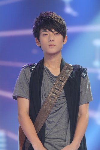 人气快男陈翔突发耳聋缺席排练 晋级与否成悬念