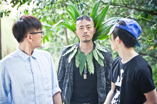 《暗黑者2》将破七亿 王菁反差萌熊引热议