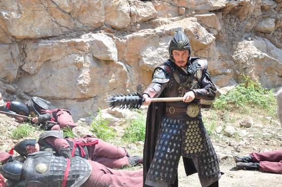 谭耀文( 微博)饰秦明