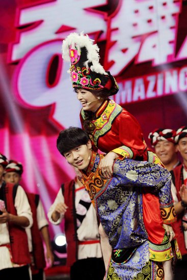 《奇舞飞扬》现场办婚礼 付辛博kk为爱大打出手