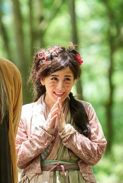 射雕傻姑再造潮款 夏梓桐提醒你西瓜帽要吗