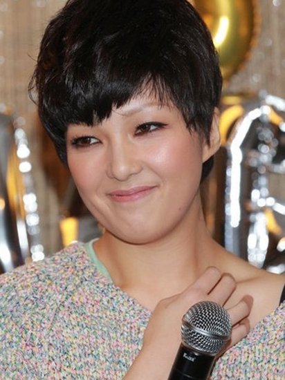 司徒婵 的分享          卫兰身形fit爆 出道时的卫兰身形fit