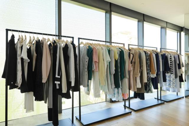 化繁至简，返璞归真 CLUB MONACO 发布2019春夏系列