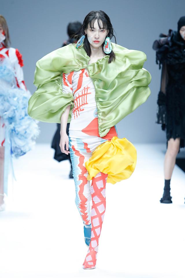 创意满载 火力全开 ——尚坤塬 2019中国国际大学生时装周在京启幕