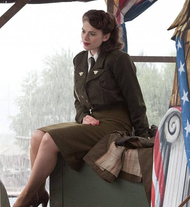 军装风英朗帅气 打造出非凡的自己