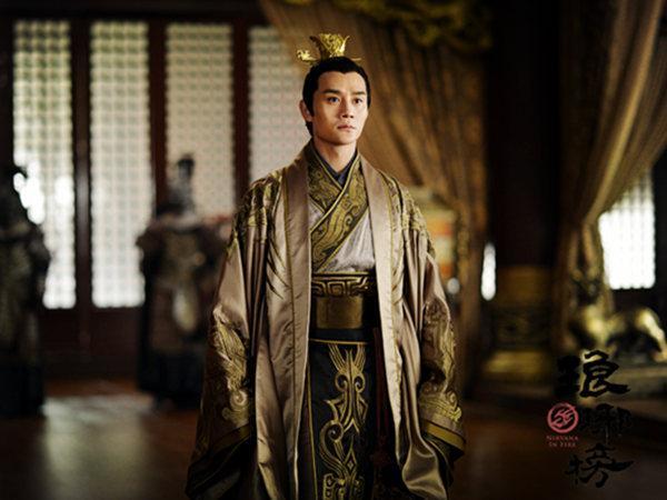 刀具",好了,扯远了,先来看看火透半边天的凯凯——靖王爷是如何驾驭