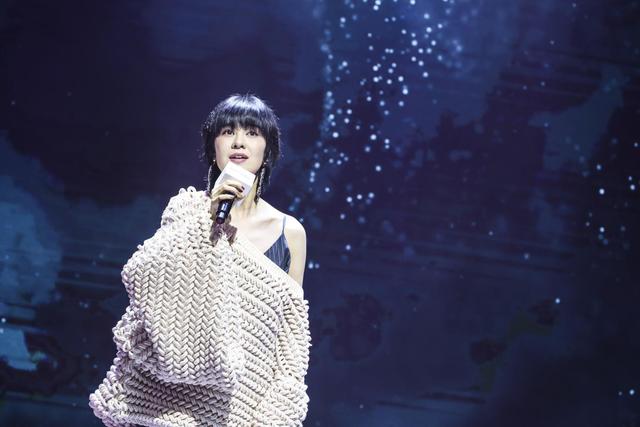 定义个性风度 彰显年轻榜样力量 “UNO YOUNG 2018周年派对暨红人大赏”打造年度最时髦明星盛典