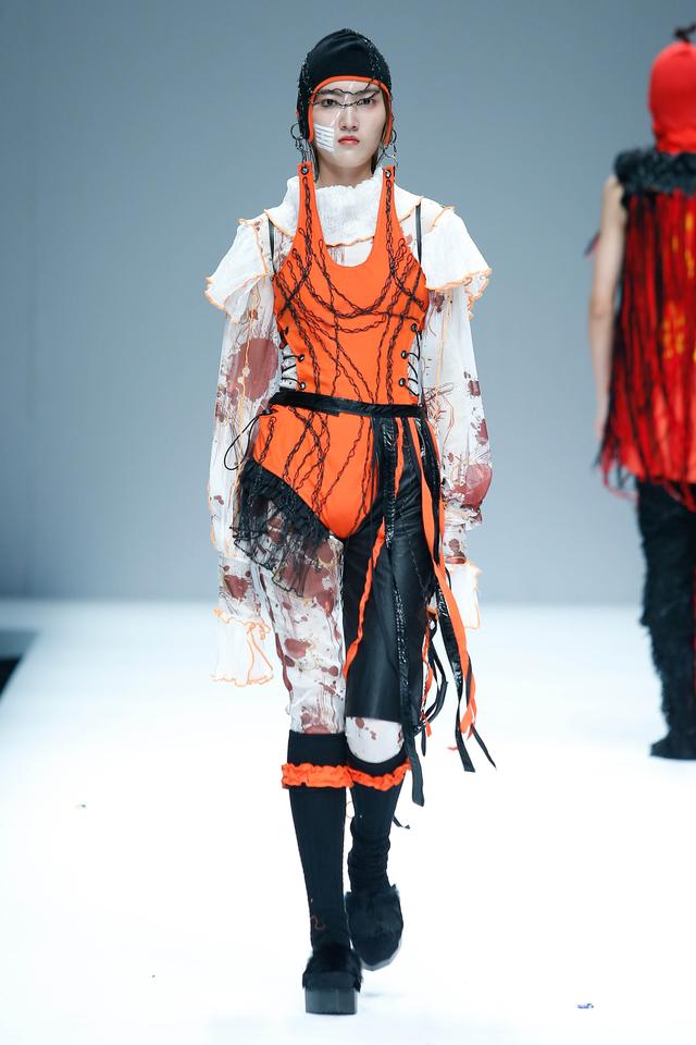 创意满载 火力全开 ——尚坤塬 2019中国国际大学生时装周在京启幕