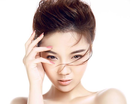 干燥冬"妆" 教你一笔画出好气色