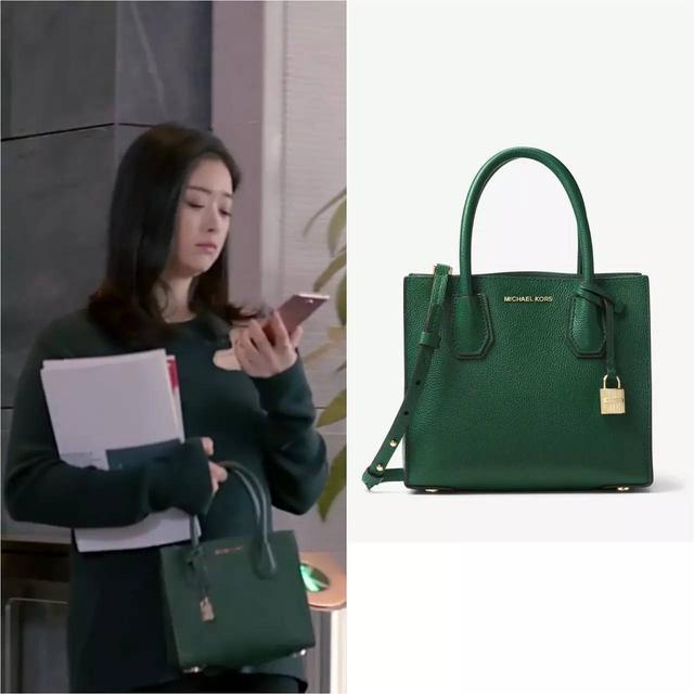轻奢michael kors的包包倒比较适合樊胜美的定位.