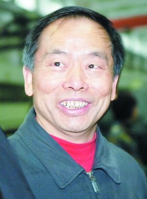 王国春五粮液集团董事长其在任25年间,五粮液的产值