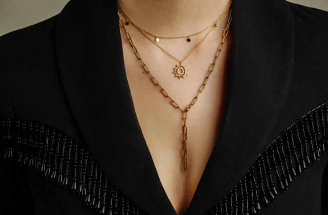 德国珠宝品牌排行榜_珠宝趣味化德国CHIC时尚珠宝品牌CAI将精致进行到底(2)