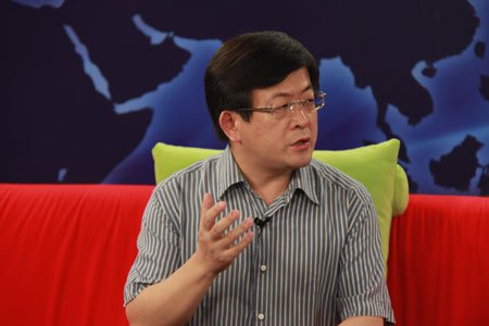 吕良彪:国美控制权之争是道德和资本资源之争