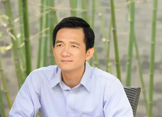 北大姚洋:节俭是一种美德,靠负债驱动繁荣是对中国人的侮辱