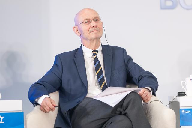 欧洲智囊团荣誉主席:国有部门比例不能过大 影