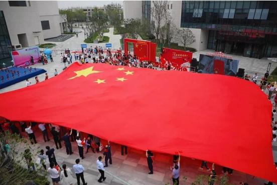 迎国庆！阿尔法蛋出镜央视 #我和国旗同框#活动