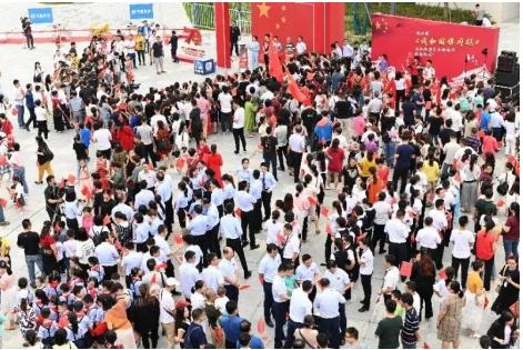 迎国庆！阿尔法蛋出镜央视 #我和国旗同框#活动