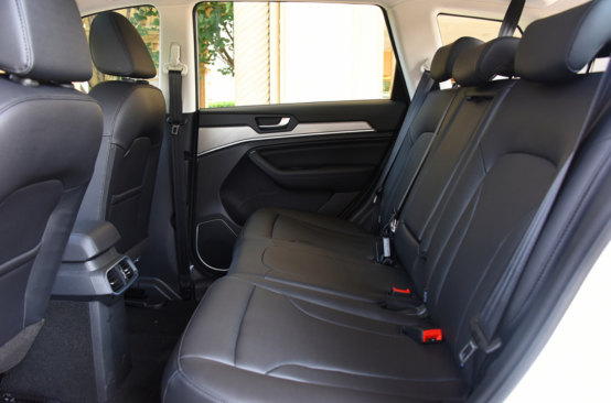 一山更有一山高,途观实力出众,但还是不及这台国产SUV