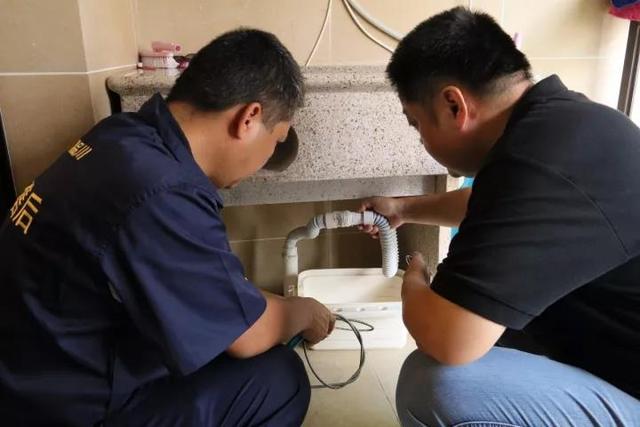 品诚春季售后检修进行时 | 装修有终点,服务无止境!