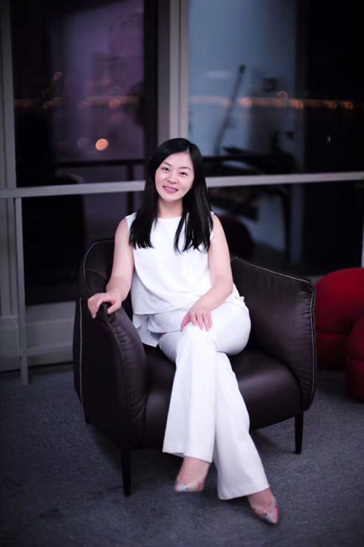 曾晓红创业十年我与你的不同在于你敢想我敢想也敢做