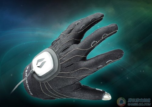 [新闻]高端玩家必备的游戏控制手套延期发售
