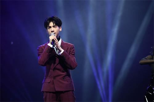 火花四溅!《超越吧!英雄》张彬彬率KO战队夺