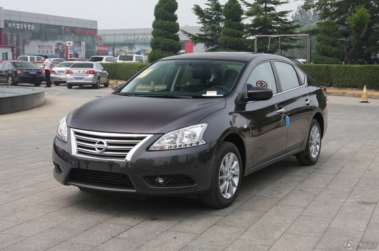 东风日产轩逸现金优惠1.5万 店内有现车