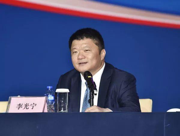 华发集团董事长李光宁发表讲话
