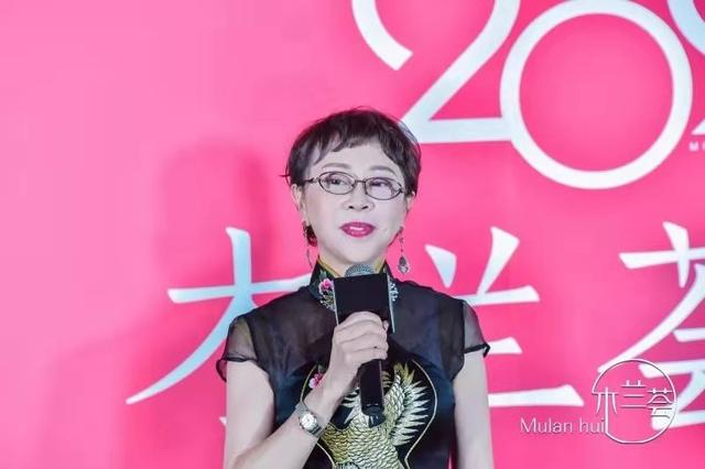 女性创业者社群：从孤军奋战到抱团生长，女性创业路上少走弯路的秘密