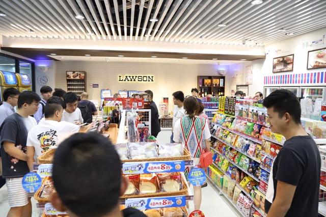 超市里的生活美学：一场关于家庭快乐采购的生活用品盛宴