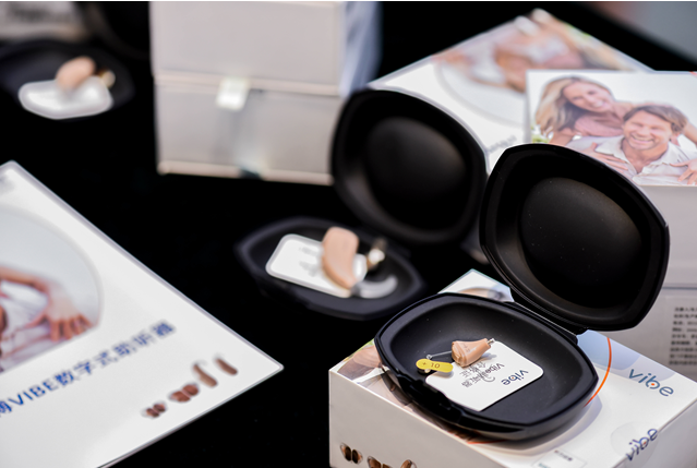 西万博与京东健康联合发布全新myVibe助听器科技