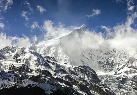 世界上名聲顯赫的五大死亡谷之一,相傳在崑崙山生活的牧羊人寧願讓