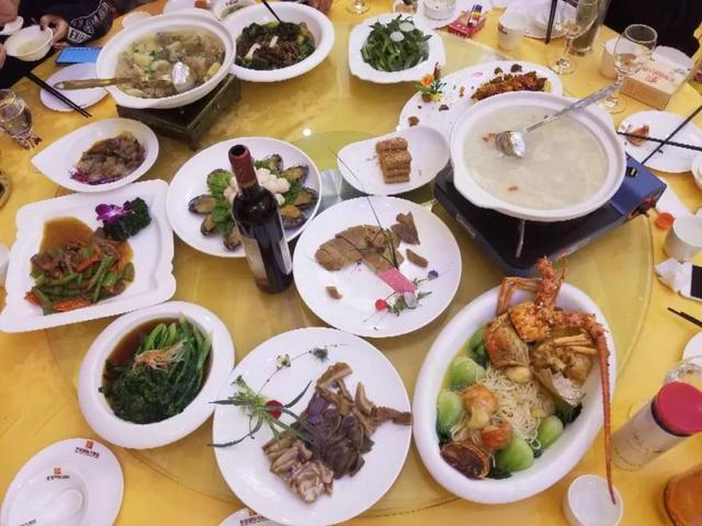 高大上浉河区首家五星级大酒店开业了
