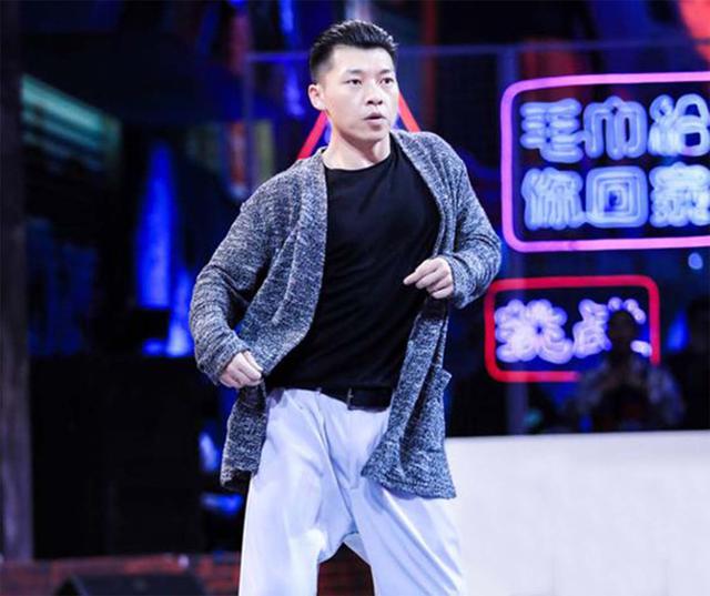 这就是"社会我石头哥"——史健凯!为什么叫"石头"?