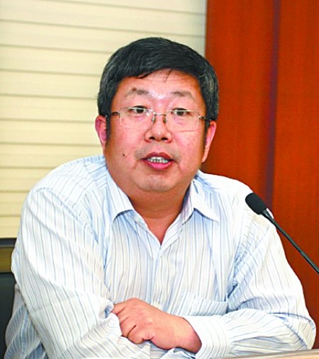 郑大新任校长就职 学生:一看就是河南的实在人