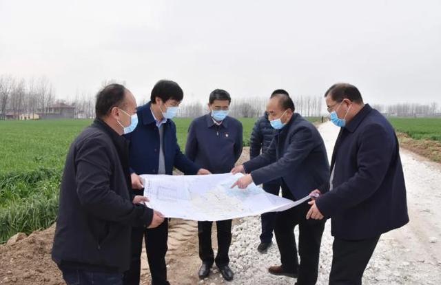 平舆县委书记张怀德调研高标准农田建设工作