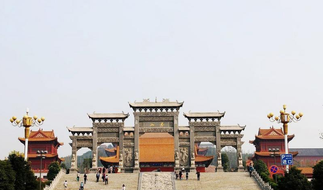 平頂山香山寺旅遊攻略