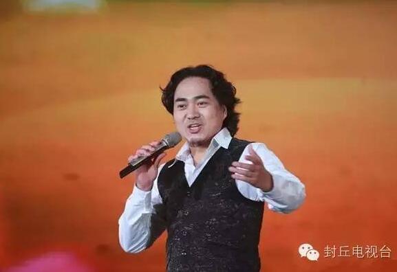 "披萨哥"名叫张德亮,前几天参