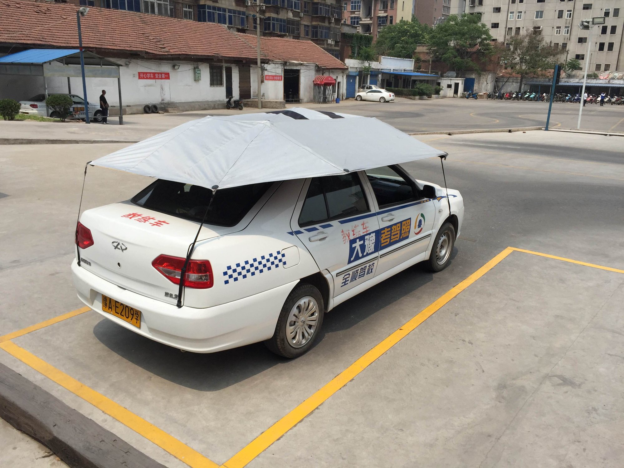 上海C1驾照培训：掌握城市驾驶的秘诀