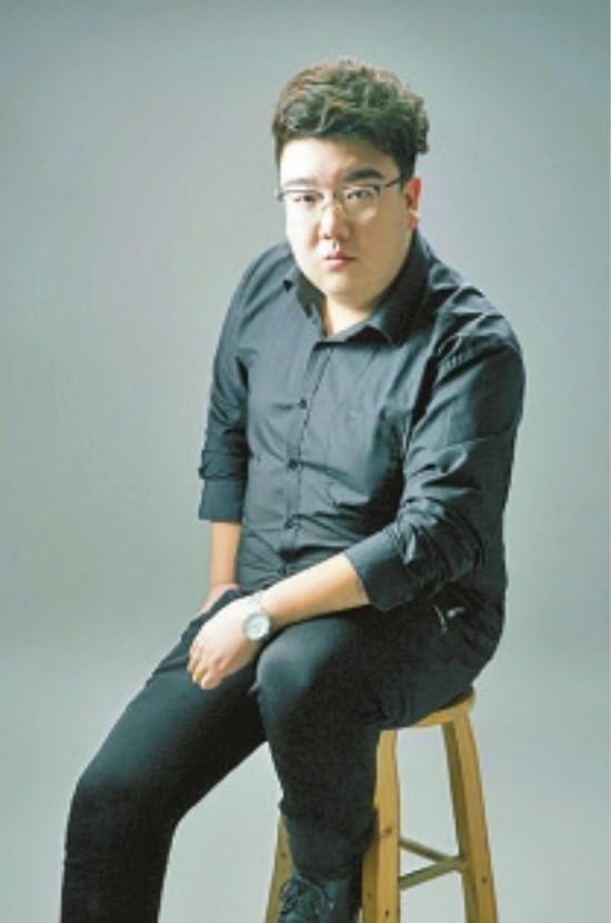 苗飞城市人家首席设计师,设计的本质是利用空间并赋予其美感和意义