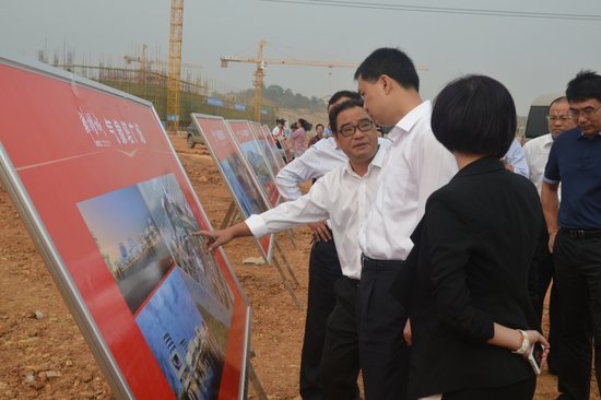 市委书记李亿龙关注衡阳服务业标志性项目华耀城