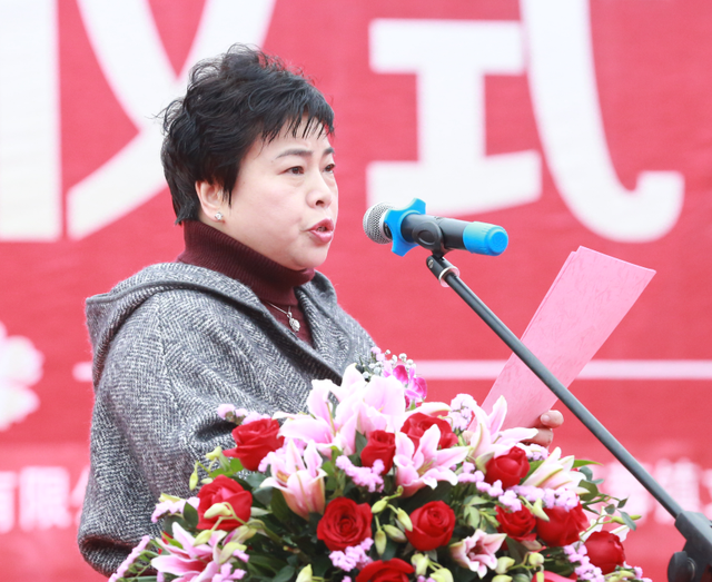 8月1日进驻芙蓉镇,4个多月以来,华夏投资集团与永顺县委,县政府精诚