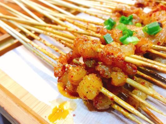 这家的特色湘西烤腊肉好吃到泪奔 全长沙找不到第二家